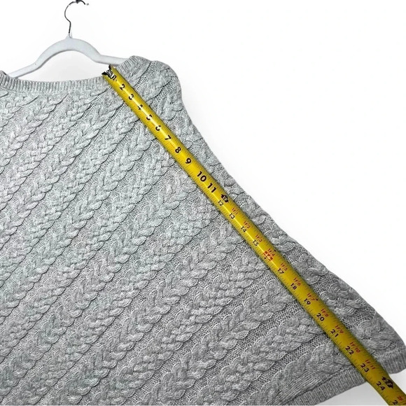 White House Black Market Cable Knit Asymmetrical Gray Poncho Pullover Shawl - Picture 5 of 10